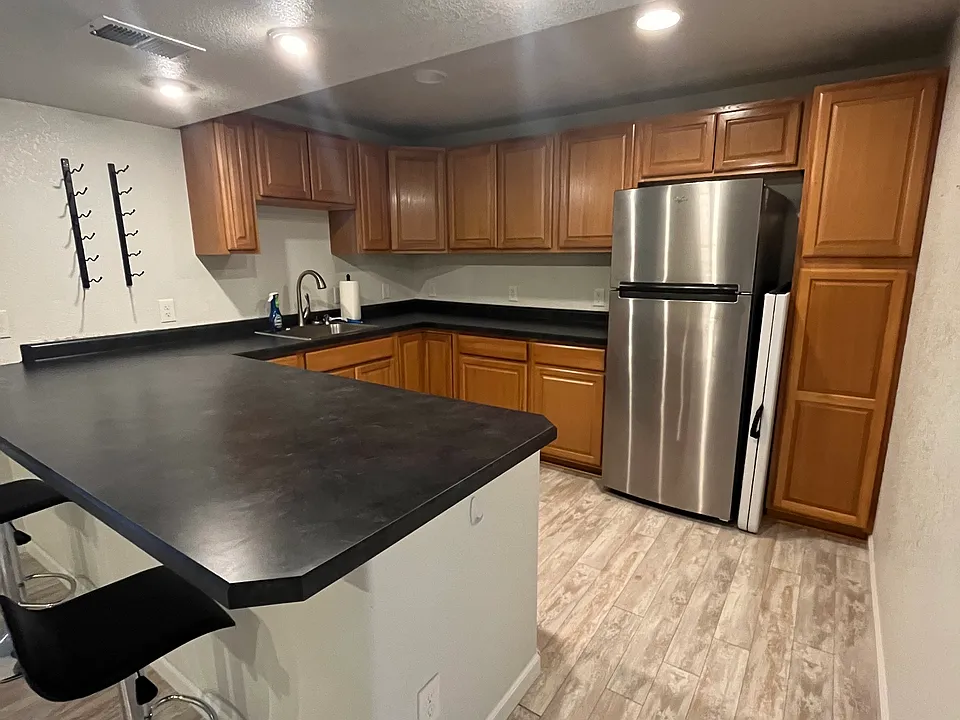 3815 Village View Ln #1