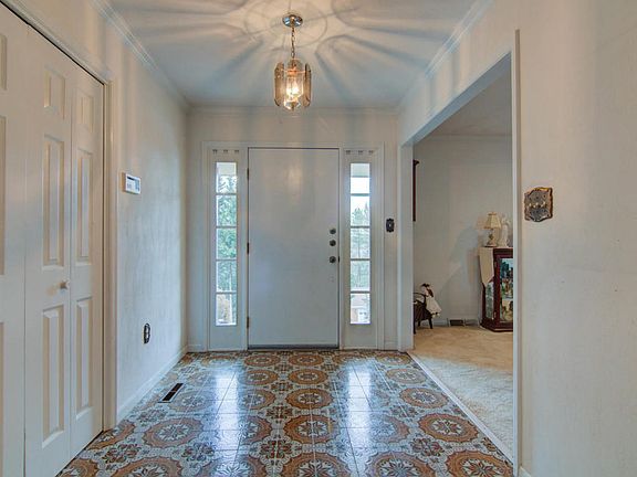 2nd image of 3333 Dawn Cir