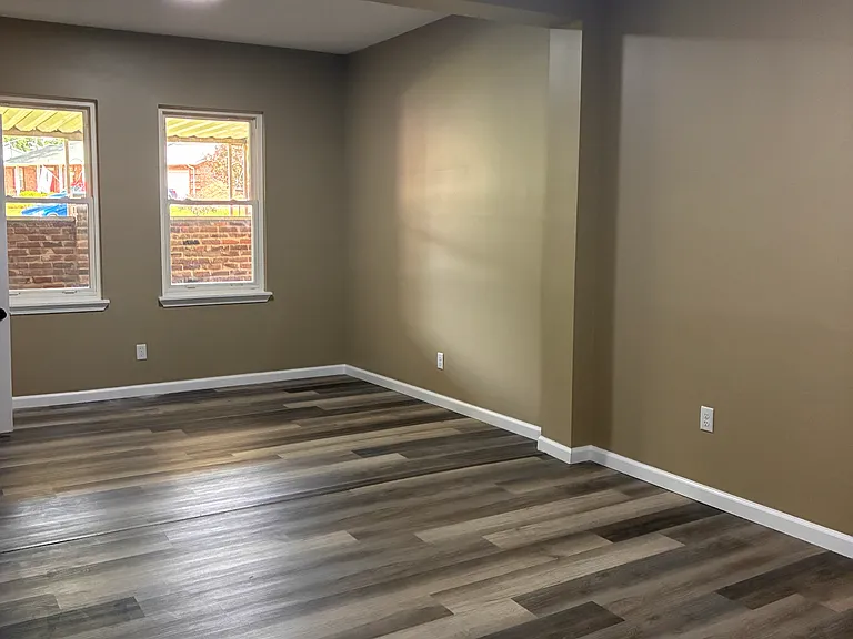 3117 Parkwood Ln — Photo 6