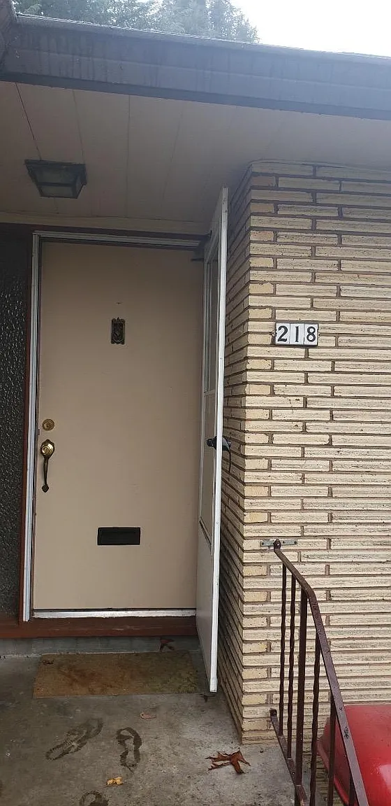 218 SE 73rd Ave photo 1