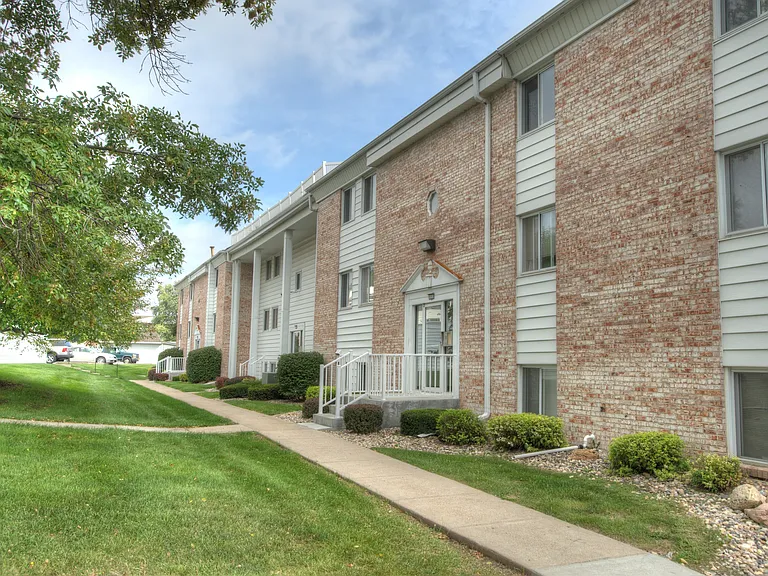 Harrisburg Square Apartments — Photo 25