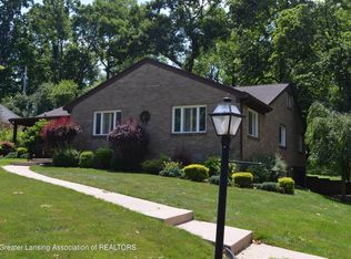 408 Whitehills Dr, East Lansing, MI 48823