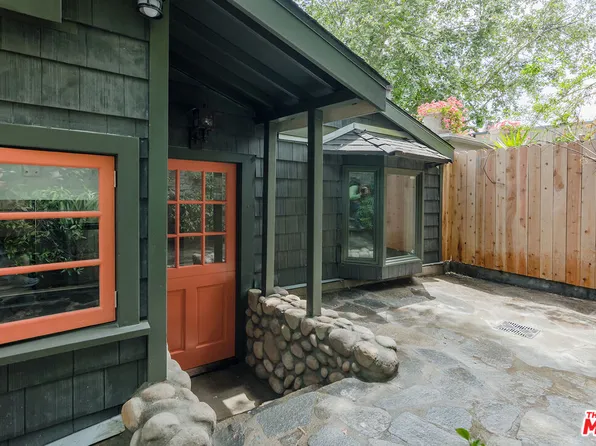 937 N Beverly Glen Blvd, Los Angeles, CA 90077