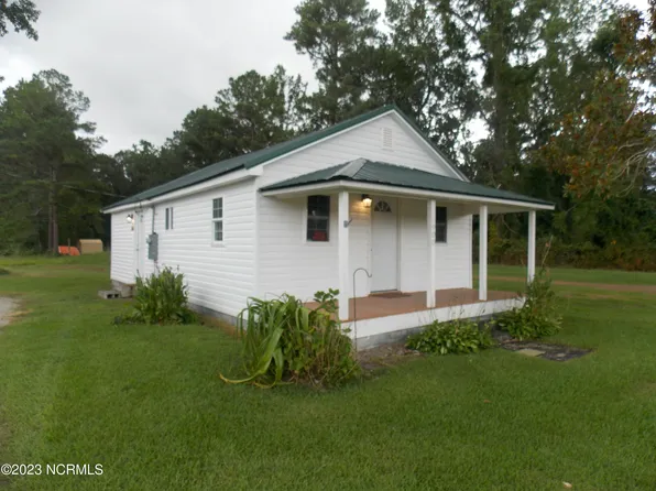 5900 New Bern Hwy, Maysville, NC 28555