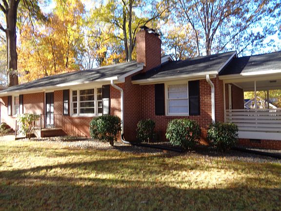 2nd image of 200 Evergreen Dr