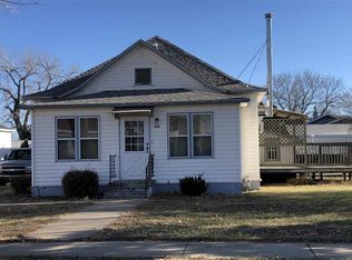 402 S Maple St, Howard, SD 57349