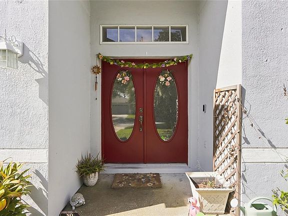 3rd image of 1732 NESTLEWOOD TRAIL