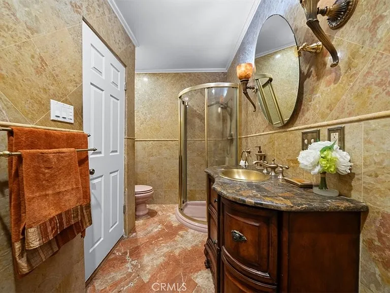 1228 N La Cienega Blvd #203 — Photo 33