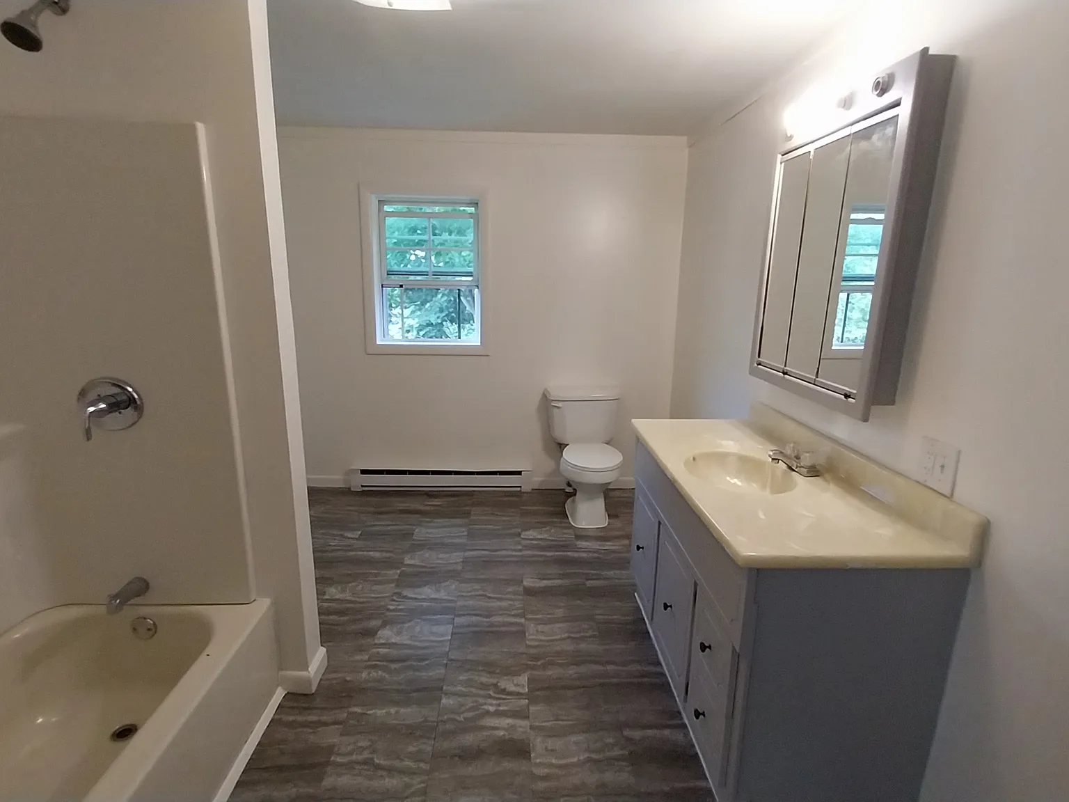 2 bed, $850 — Photo 4