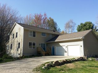 13674 Seymour Rd, Montrose, MI 48457