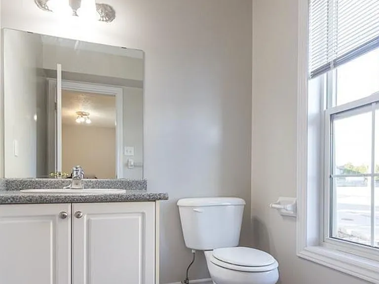 600 Sarnia Rd #47 — Photo 13