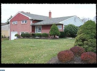 442 Burns Dr, Springfield, PA 19064