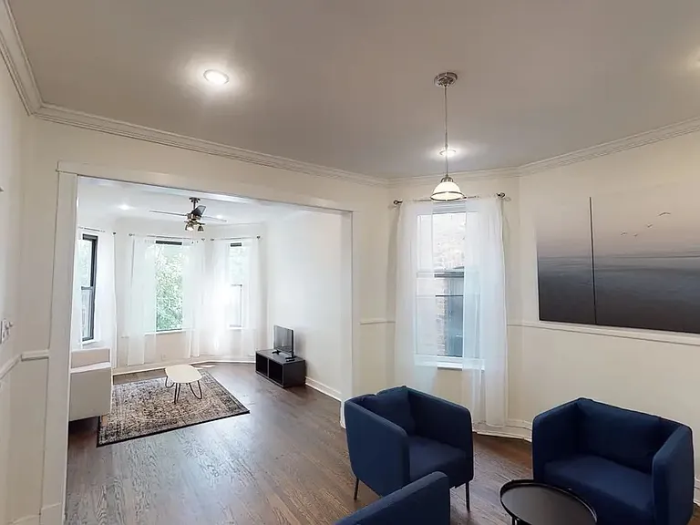2430 N Spaulding Ave #2 — Photo 4