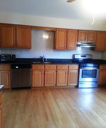 3rd image of 2435 N 77th Ct #1EN