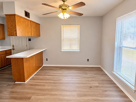 3rd image of 3535 Fox Meadows Rd #3535