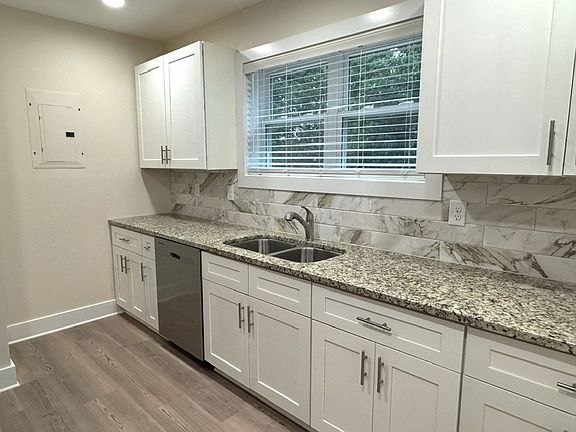 2nd image of 19612 Oak St #9