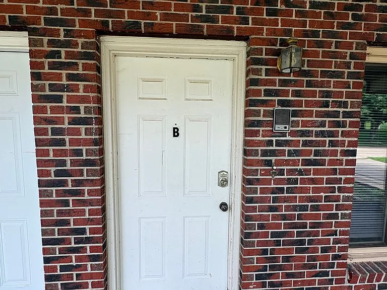 828 Dondee Dr — Photo 3