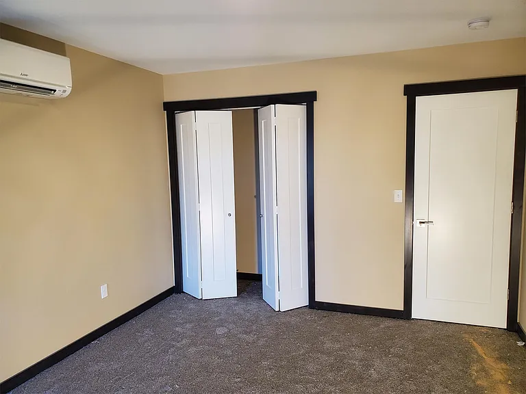 1401 N Water St — Photo 8