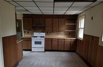 4th image of 203 Koshkonong Dr