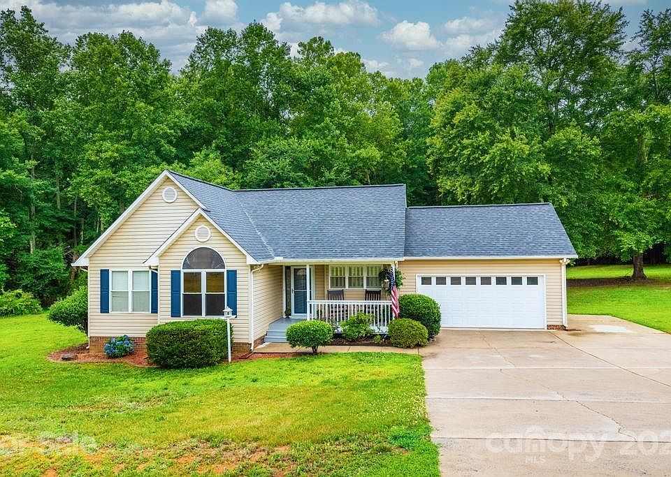 1st image of 1851 Smyrna Ln