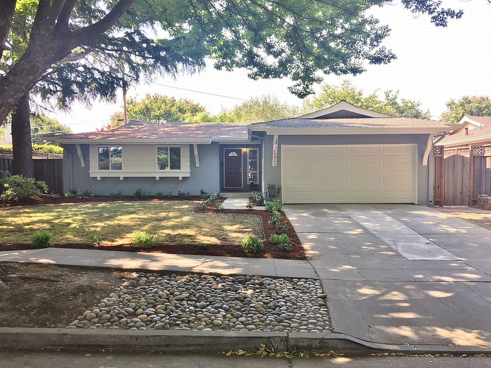 1st image of 2423 Pebble Beach Dr