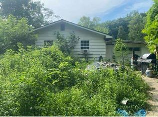 444 Rockaway Rd, Charleston, WV 25302