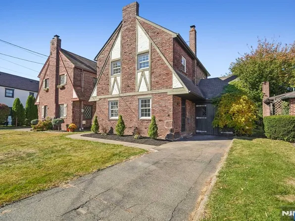 36 Windsor Rd, Clifton, NJ 07012