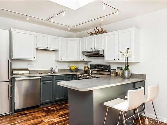 4th image of 3046 Jackson St #3046D