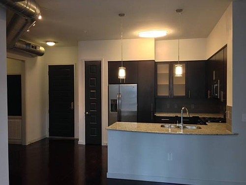 1st image of 5550 Grosvenor Blvd