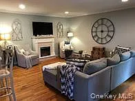 77 Richmond Blvd #4A — Photo 9