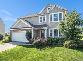 16621 Charles Town Ct, Linden, MI 48451