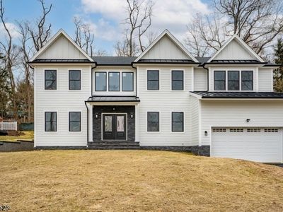142 Gates Ave, Gillette, NJ, 07933