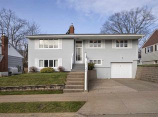 89 Symonds St, Dartmouth, NS B3A3M1