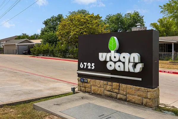 RCAH Urban Oaks — Photo 1