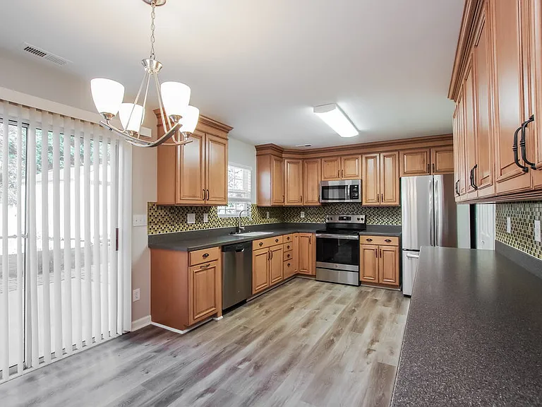 15823 Circlegreen Dr — Photo 8