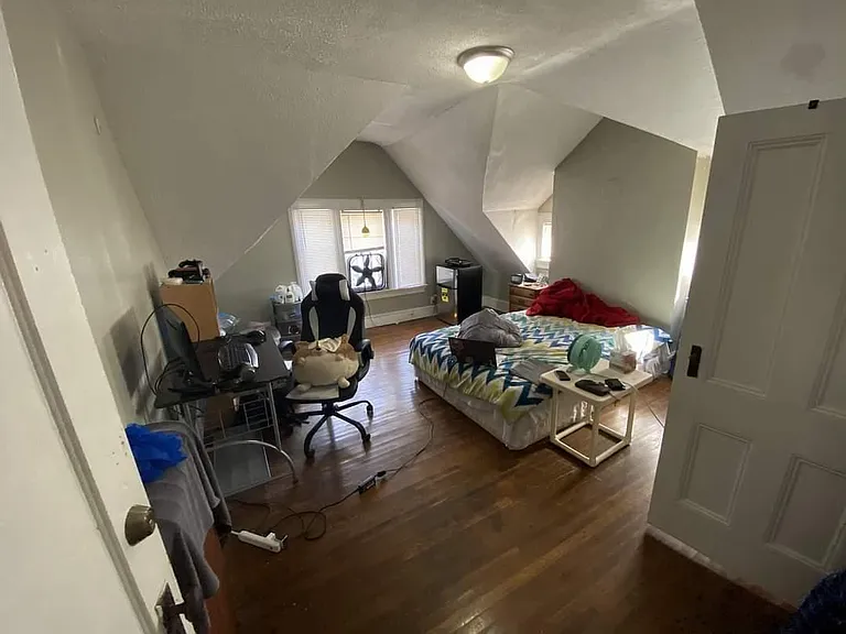 17 Edwards St — Photo 11