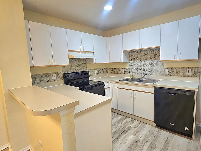 1860 Long Iron Dr #1021 — Photo 7