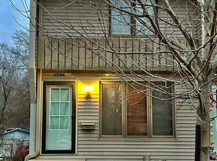 1246 Boone St, Pella, IA 50219