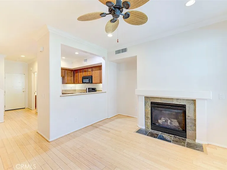 7 Chilmark St — Photo 4