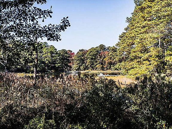 3rd image of 712 Whistling Swan Dr