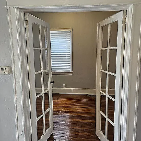 1027 Charleston St — Photo 18