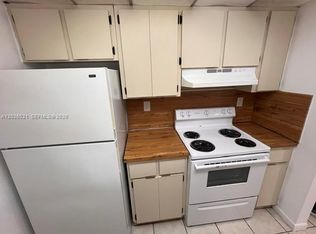 6995 NW 186th St APT E301, Hialeah, FL 33015