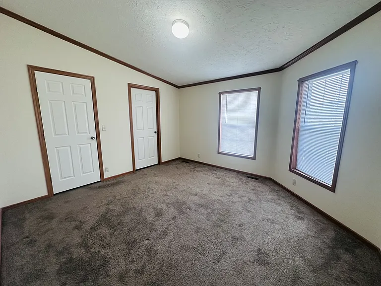 9800 Bloomsbury Cir — Photo 25