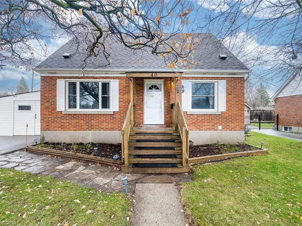 40 Ellis Cres N, Waterloo, ON N2J 3N4