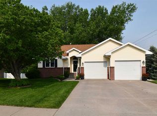 5512 Avenue I, Kearney, NE 68847
