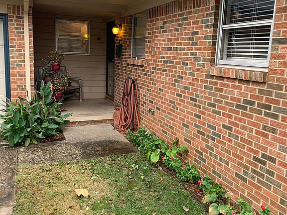 2nd image of 235 S Mercedes Dr