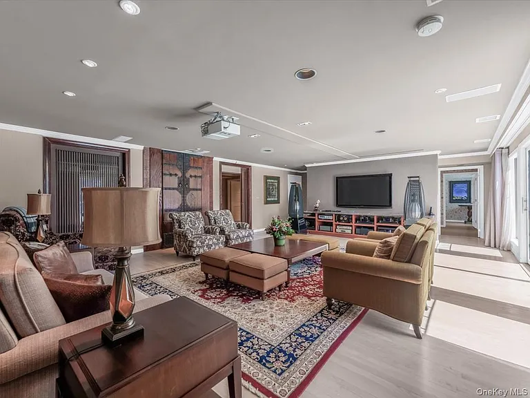 19 Mallard Dr — Photo 23