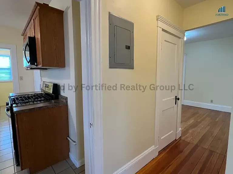 142 Washington St #3 — Photo 18