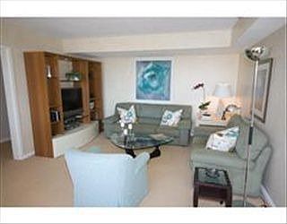 4th image of 250 Hammond Pond Pkwy APT 1105N