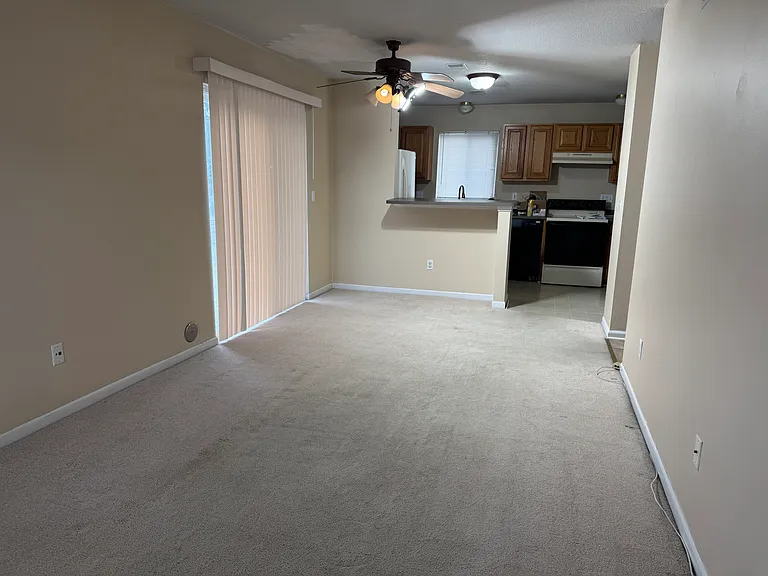 23352 Redman Ct — Photo 2
